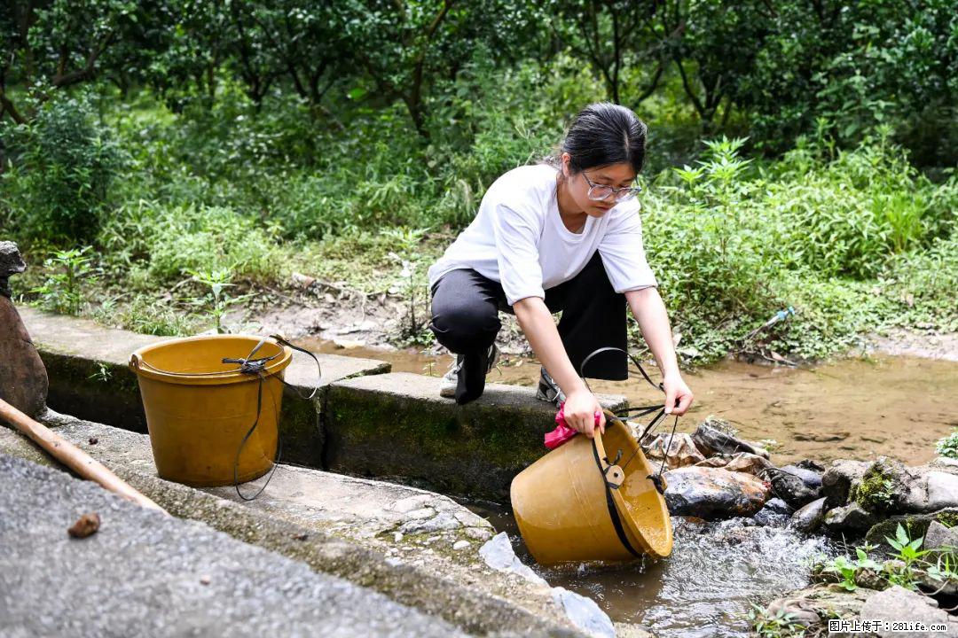 全网追的“扁担女孩”，找了一份暑假工，时薪12元 - 乐山生活资讯 - 乐山28生活网 ls.28life.com