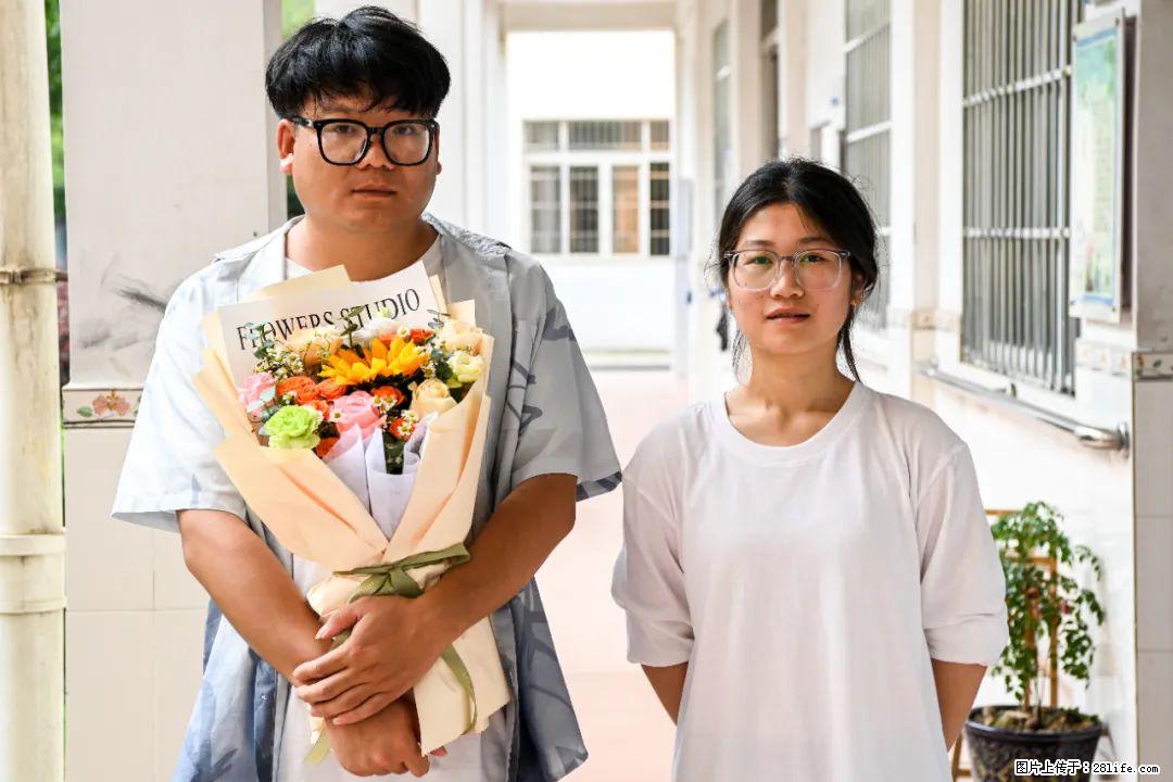 全网追的“扁担女孩”，找了一份暑假工，时薪12元 - 乐山生活资讯 - 乐山28生活网 ls.28life.com